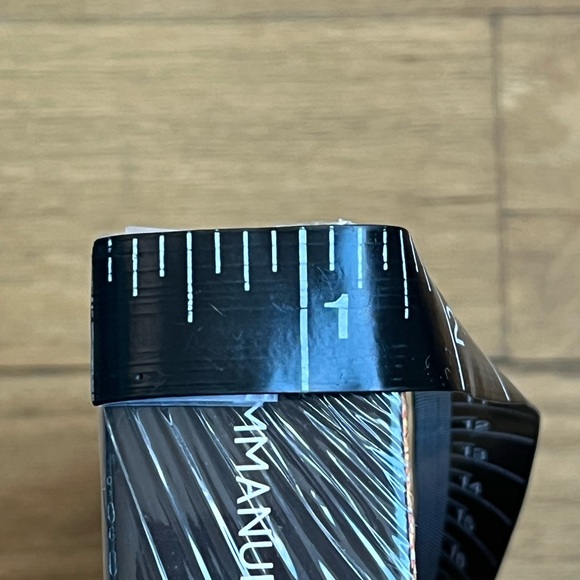 Jean Patou A Fashionable Life Book by Emmanuelle Polle - Picture 6 of 6